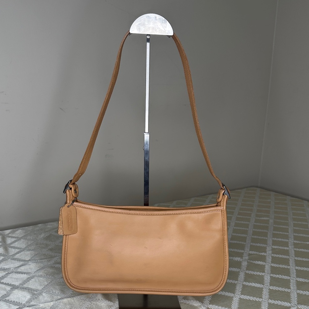Vintage Coach Tan Leather Shoulder Bag
